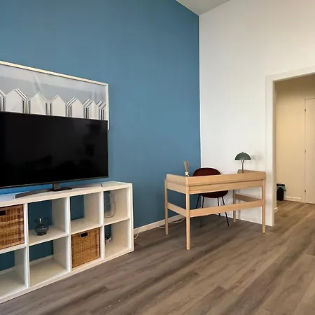 Elegante Bilocale Con Posto Auto Privato * Brescia